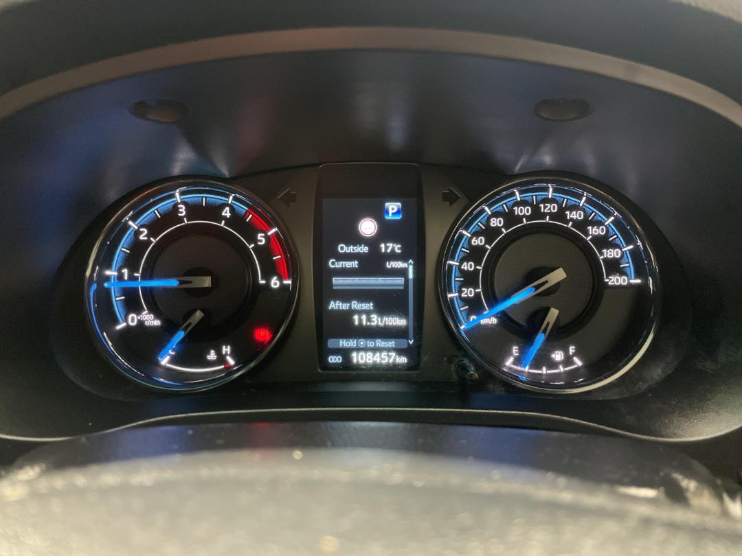 Photo '21' of Toyota Hilux