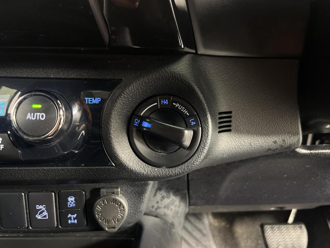 Photo '27' of Toyota Hilux Photo '27' of Toyota Hilux