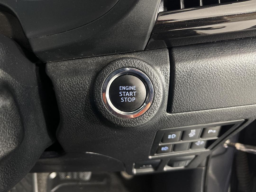 Photo '33' of Toyota Hilux Photo '33' of Toyota Hilux