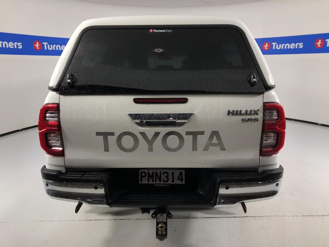 Photo '6' of Toyota Hilux