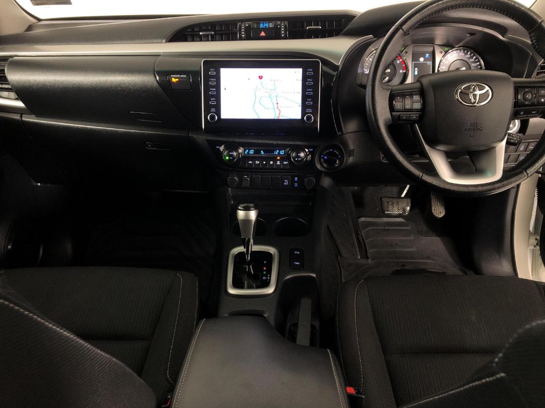 Photo '17' of Toyota Hilux