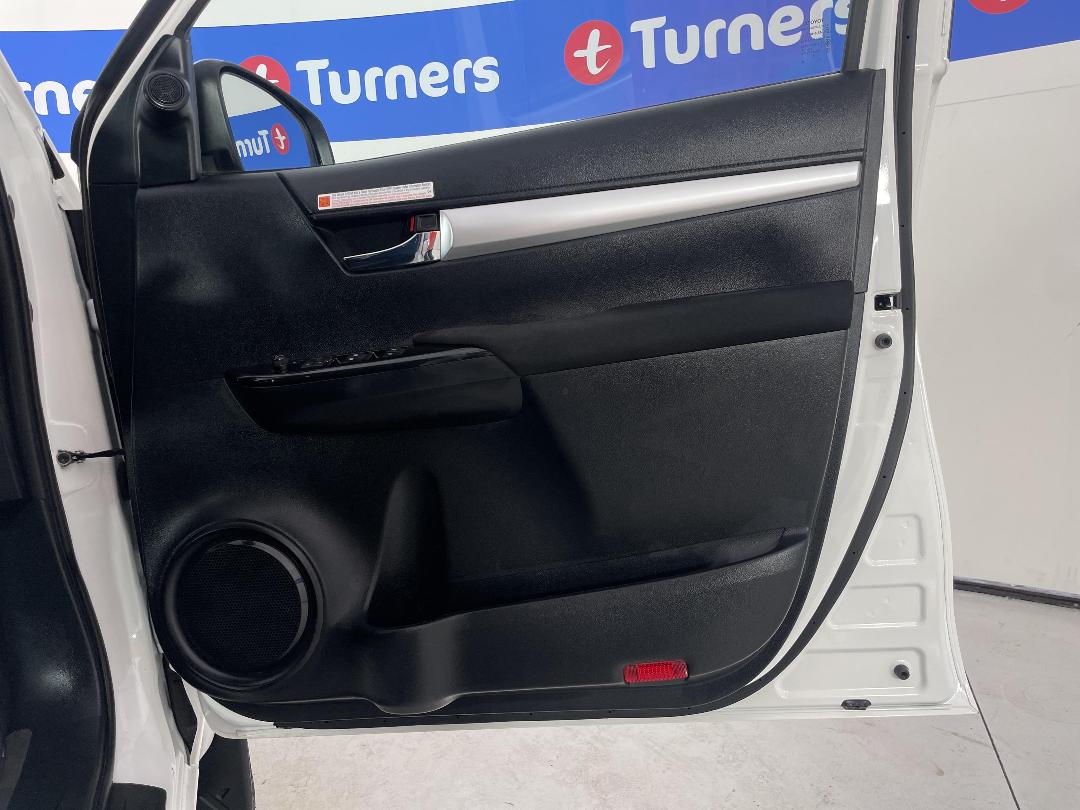 Photo '15' of Toyota Hilux