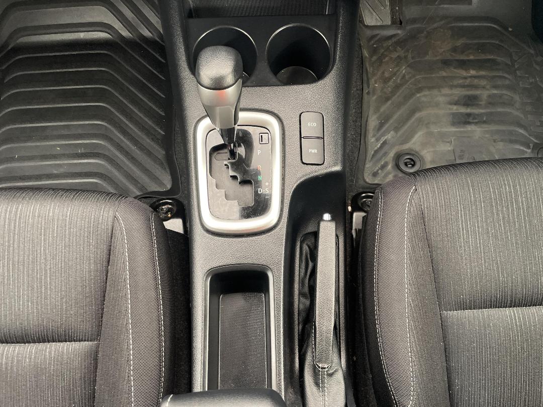 Photo '18' of Toyota Hilux