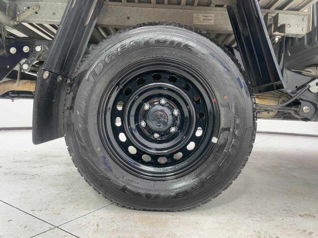 Photo '12' of Toyota Hilux Photo '12' of Toyota Hilux