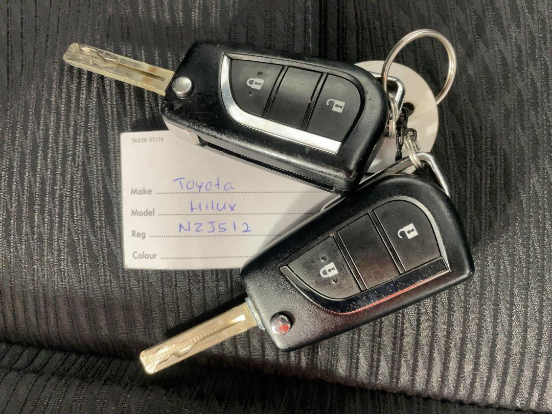 Photo '22' of Toyota Hilux Photo '22' of Toyota Hilux