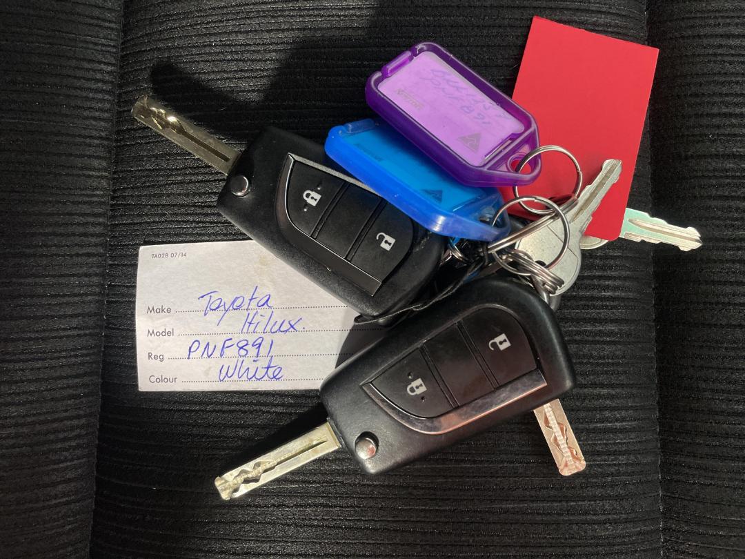 Photo '22' of Toyota Hilux