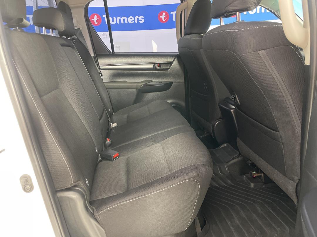 Photo '20' of Toyota Hilux