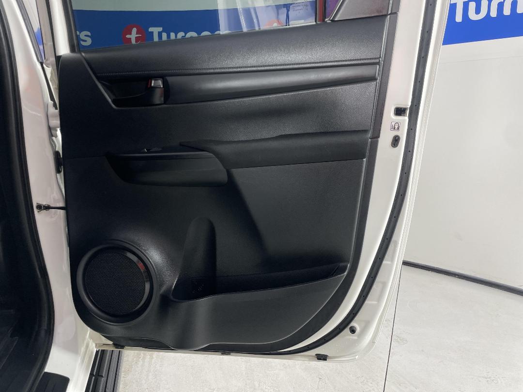 Photo '19' of Toyota Hilux