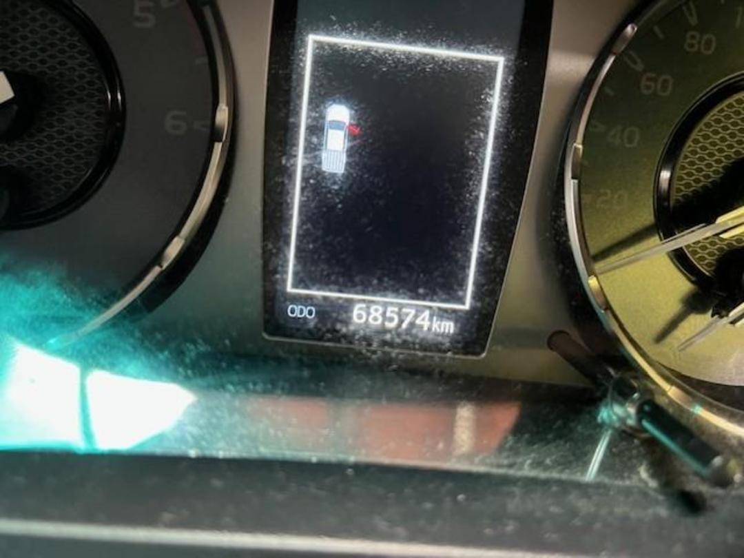 Photo '7' of Toyota Hilux SR5 TD DC