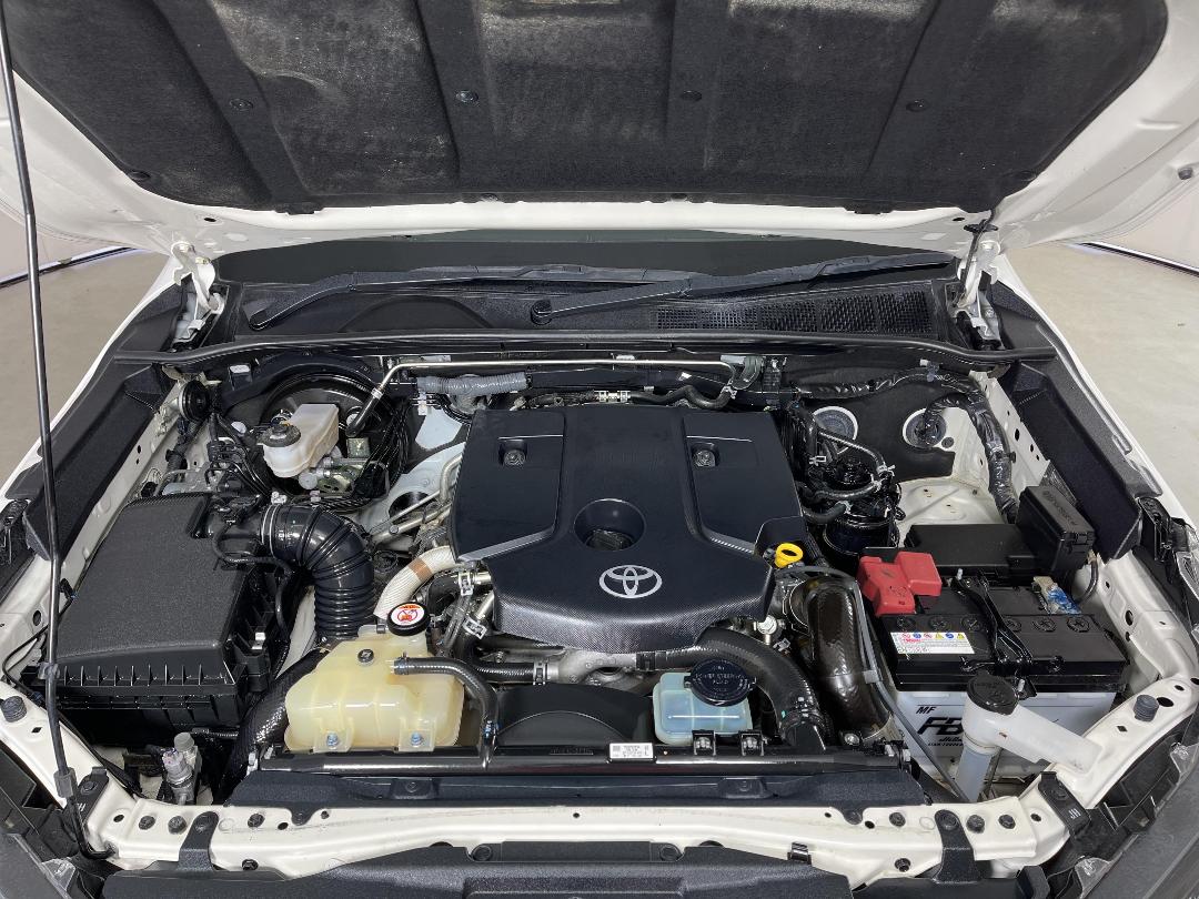 Photo '13' of Toyota Hilux