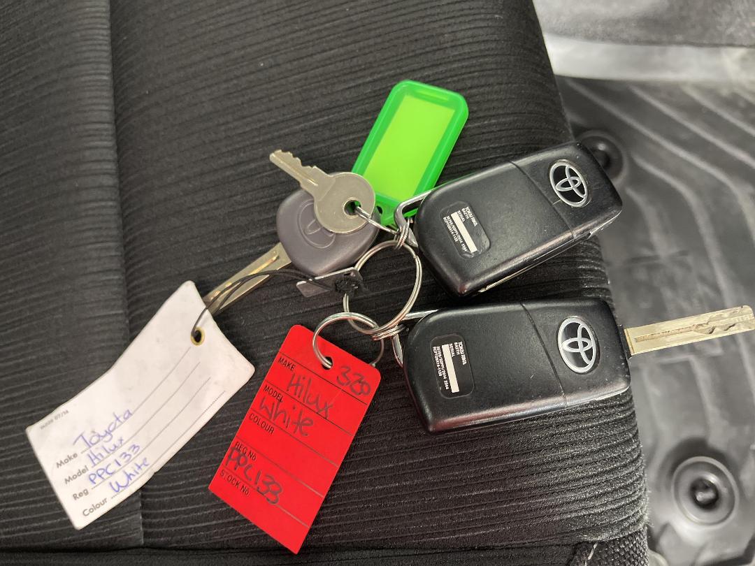 Photo '22' of Toyota Hilux