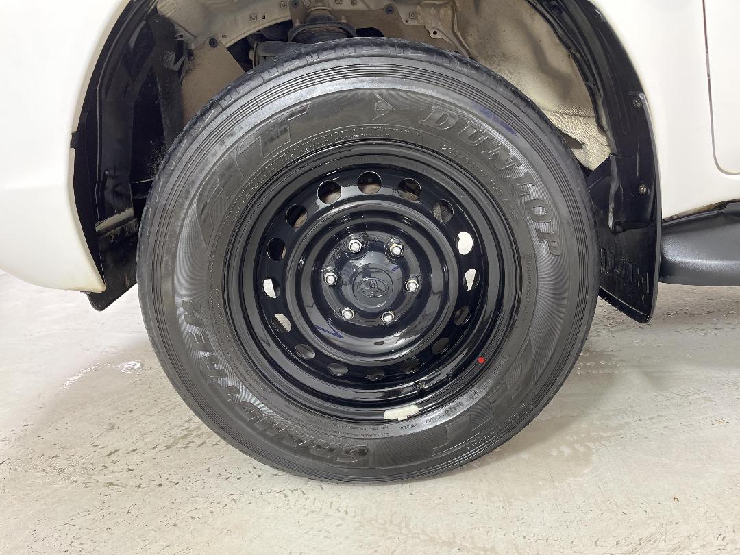 Photo '10' of Toyota Hilux