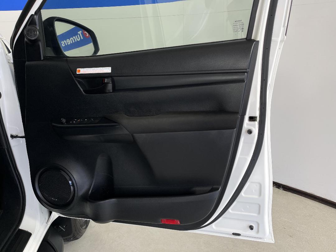 Photo '15' of Toyota Hilux