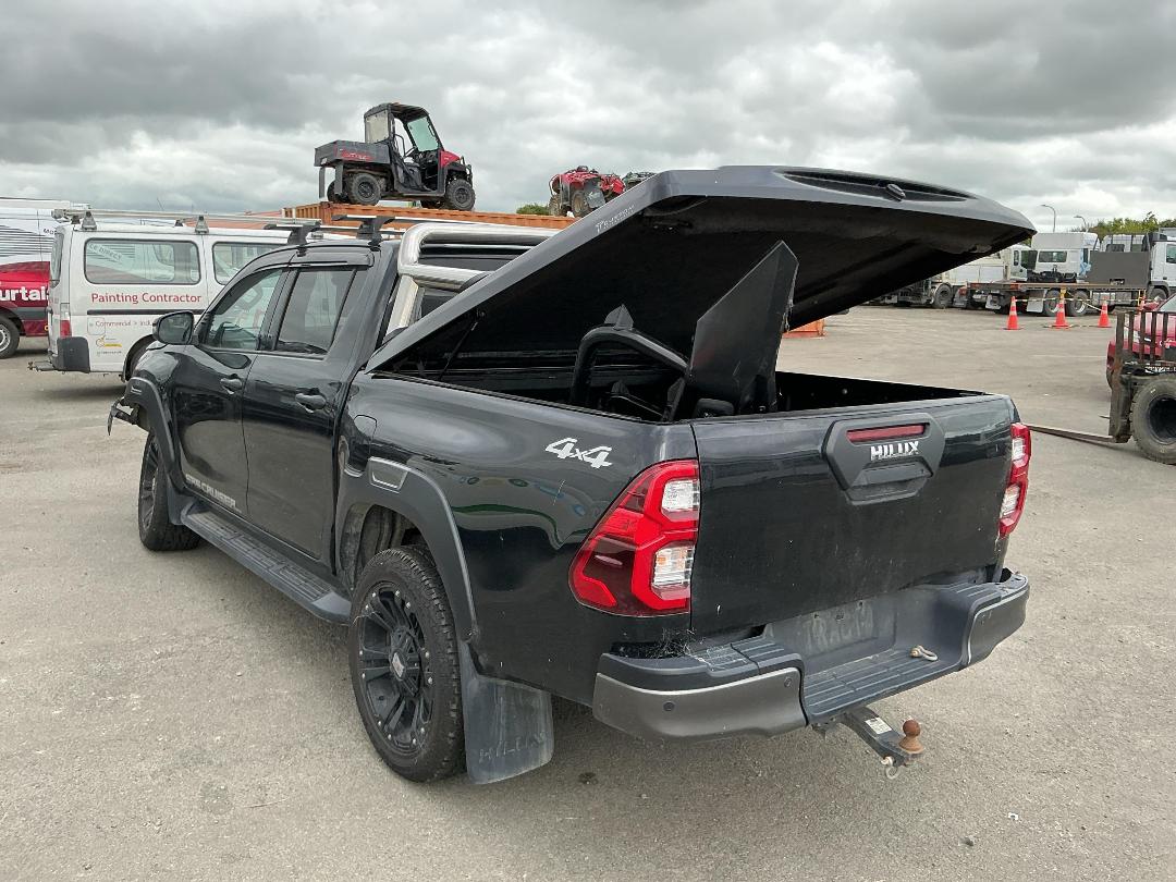 Photo '4' of Toyota Hilux SR5 Cruiser TD DC