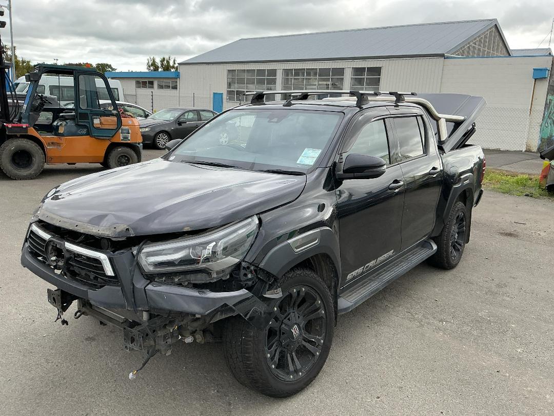 Photo '3' of Toyota Hilux SR5 Cruiser TD DC