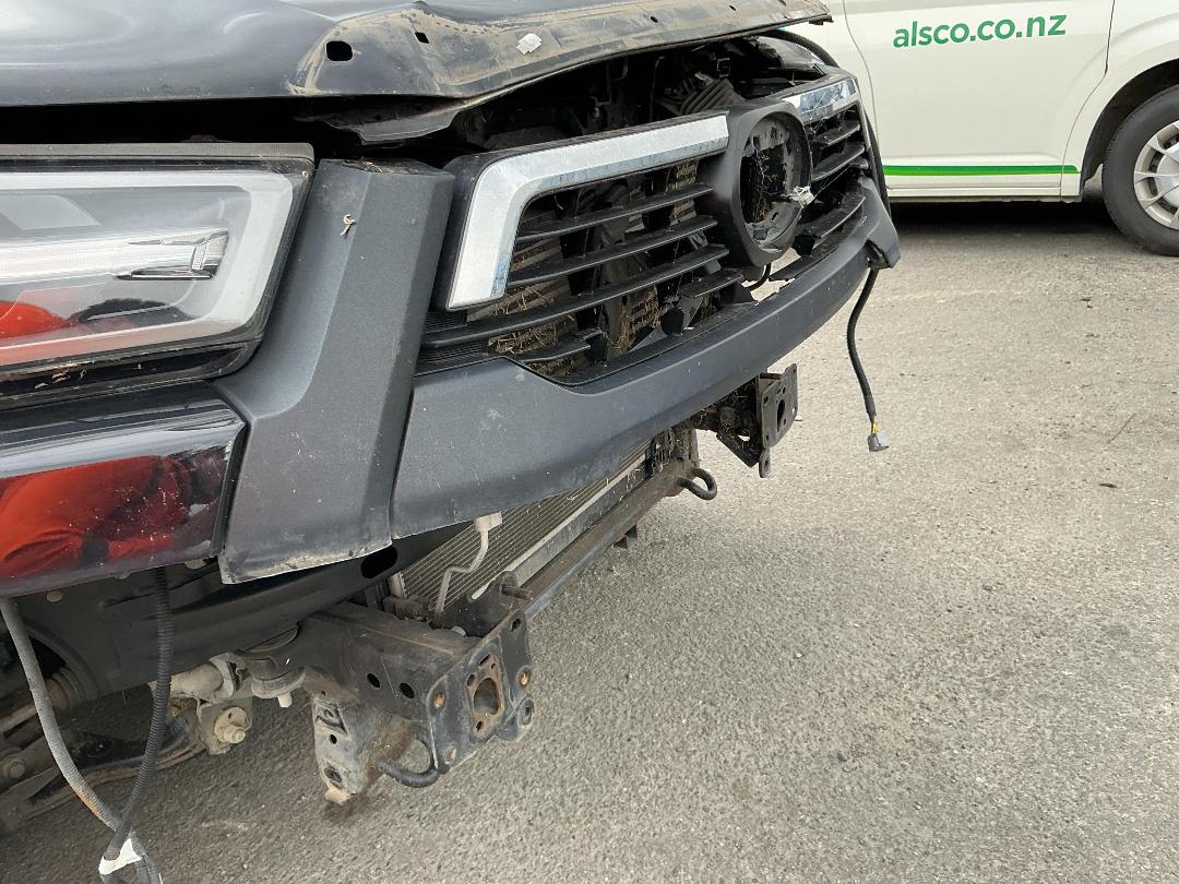 Photo '8' of Toyota Hilux SR5 Cruiser TD DC