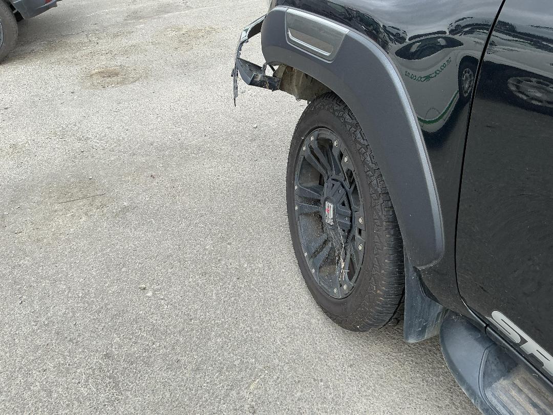 Photo '10' of Toyota Hilux SR5 Cruiser TD DC