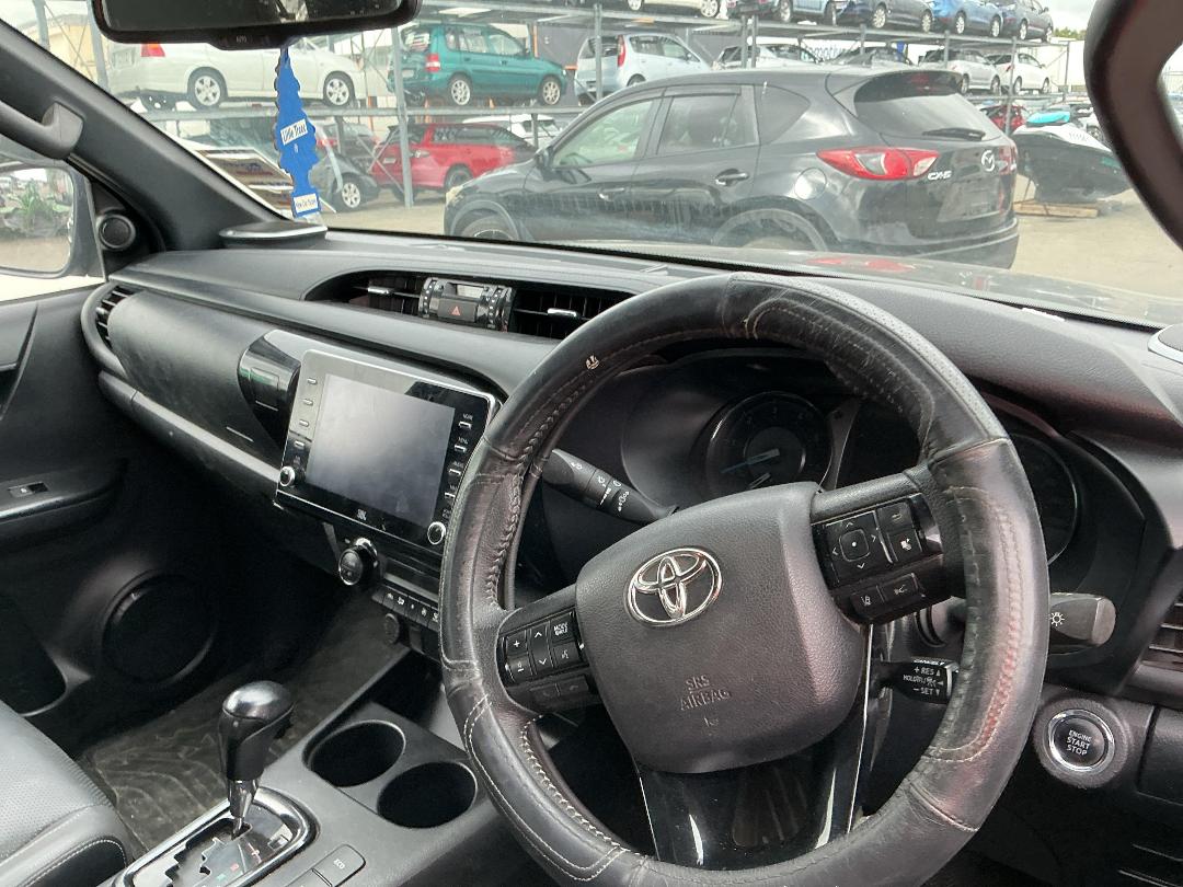 Photo '15' of Toyota Hilux SR5 Cruiser TD DC