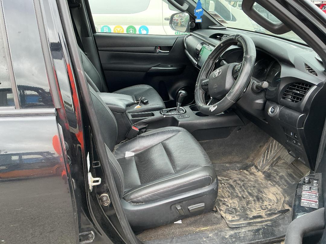 Photo '16' of Toyota Hilux SR5 Cruiser TD DC