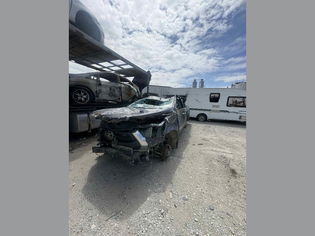 Photo '2' of Toyota Hilux SR5 TD DC Photo '2' of Toyota Hilux SR5 TD DC