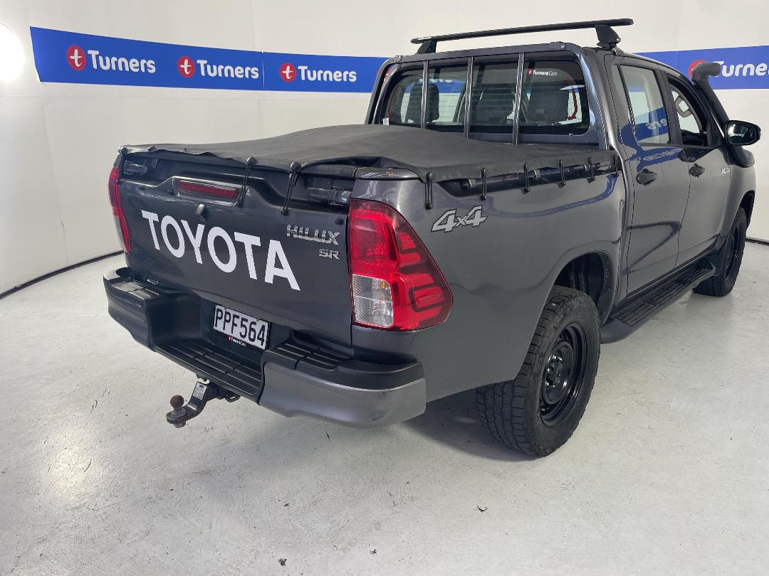 Photo '7' of Toyota Hilux