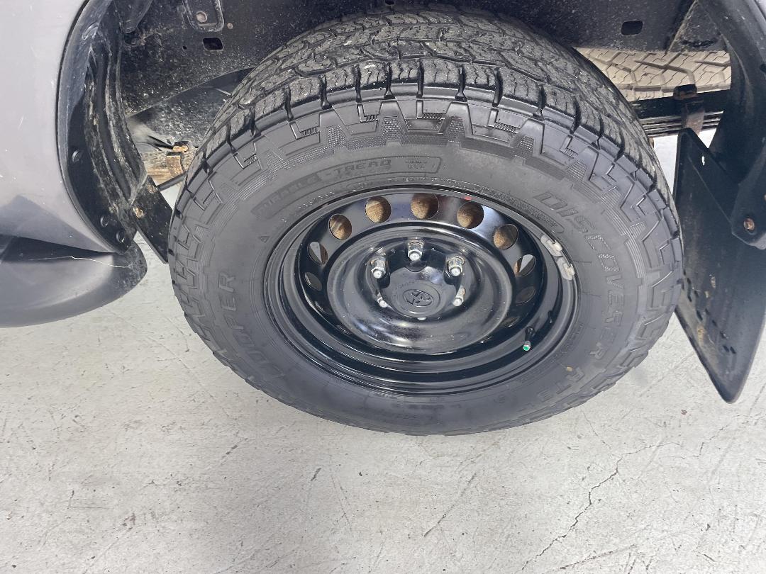 Photo '11' of Toyota Hilux