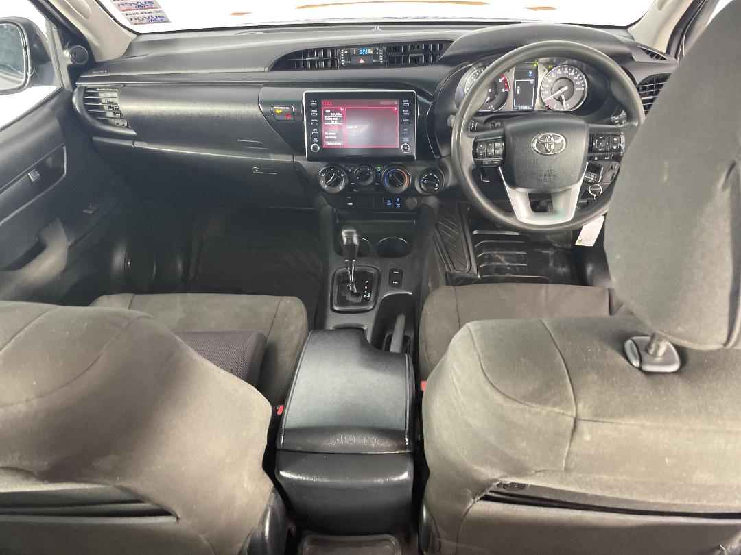 Photo '18' of Toyota Hilux