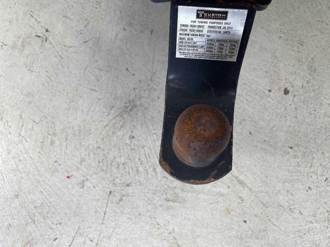 Photo '23' of Toyota Hilux