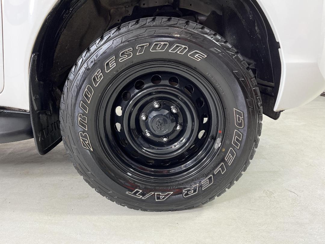 Photo '9' of Toyota Hilux Photo '9' of Toyota Hilux