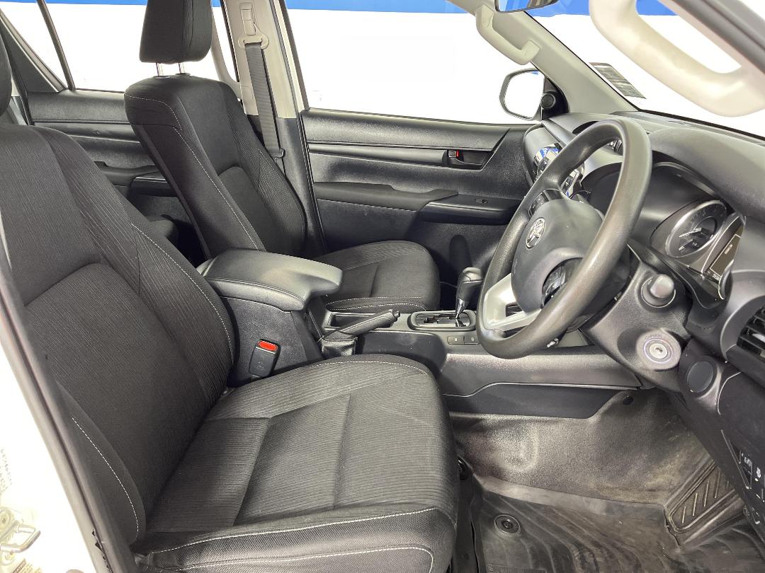 Photo '16' of Toyota Hilux Photo '16' of Toyota Hilux