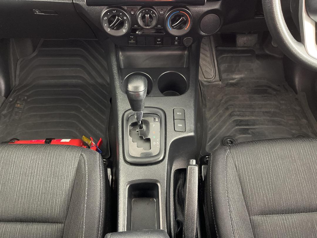 Photo '18' of Toyota Hilux Photo '18' of Toyota Hilux