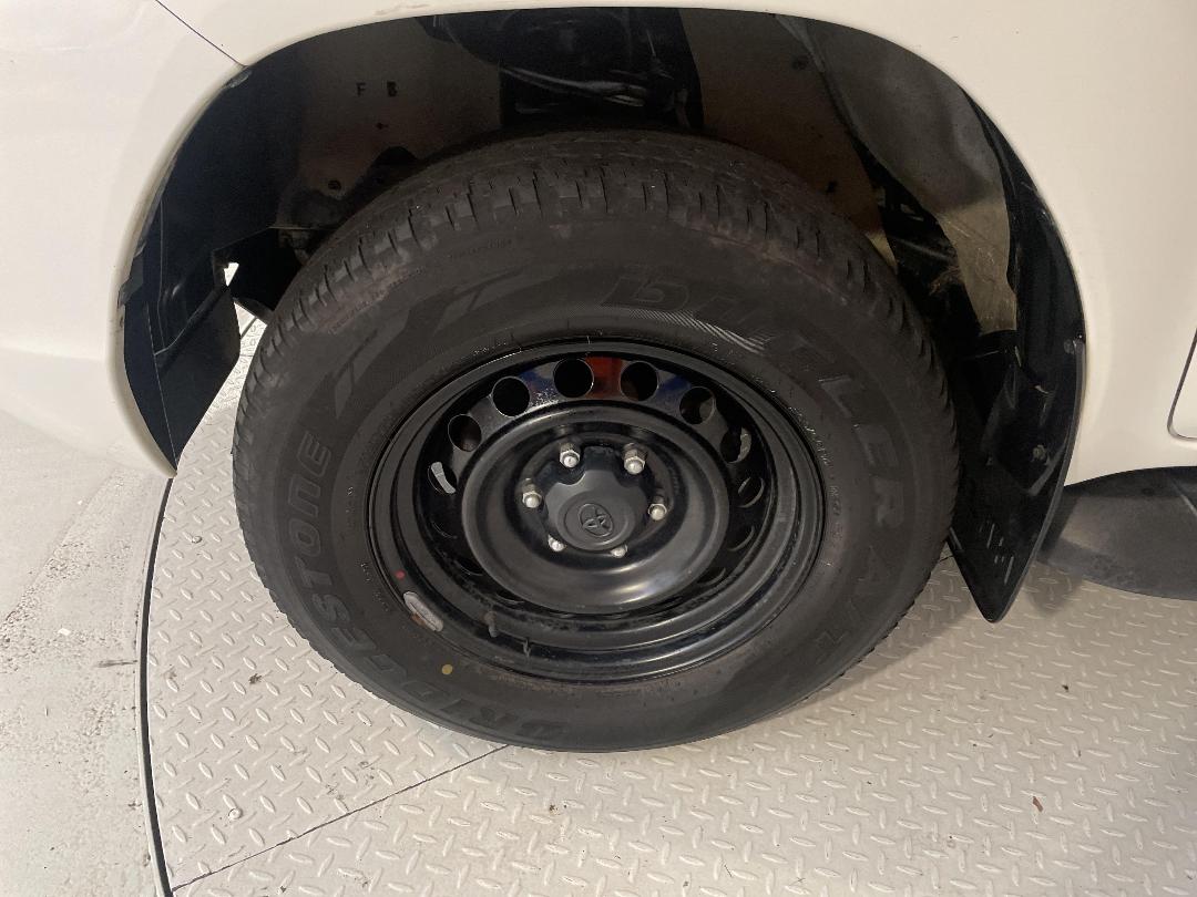 Photo '10' of Toyota Hilux