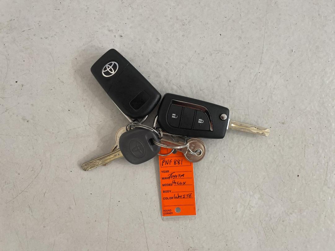 Photo '22' of Toyota Hilux