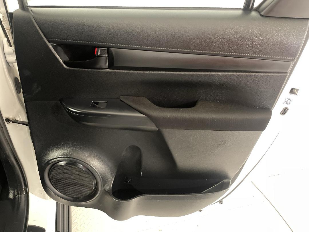 Photo '19' of Toyota Hilux