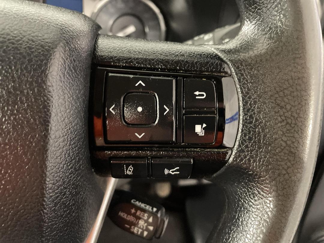 Photo '26' of Toyota Hilux