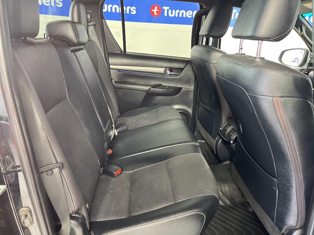 Photo '20' of Toyota Hilux