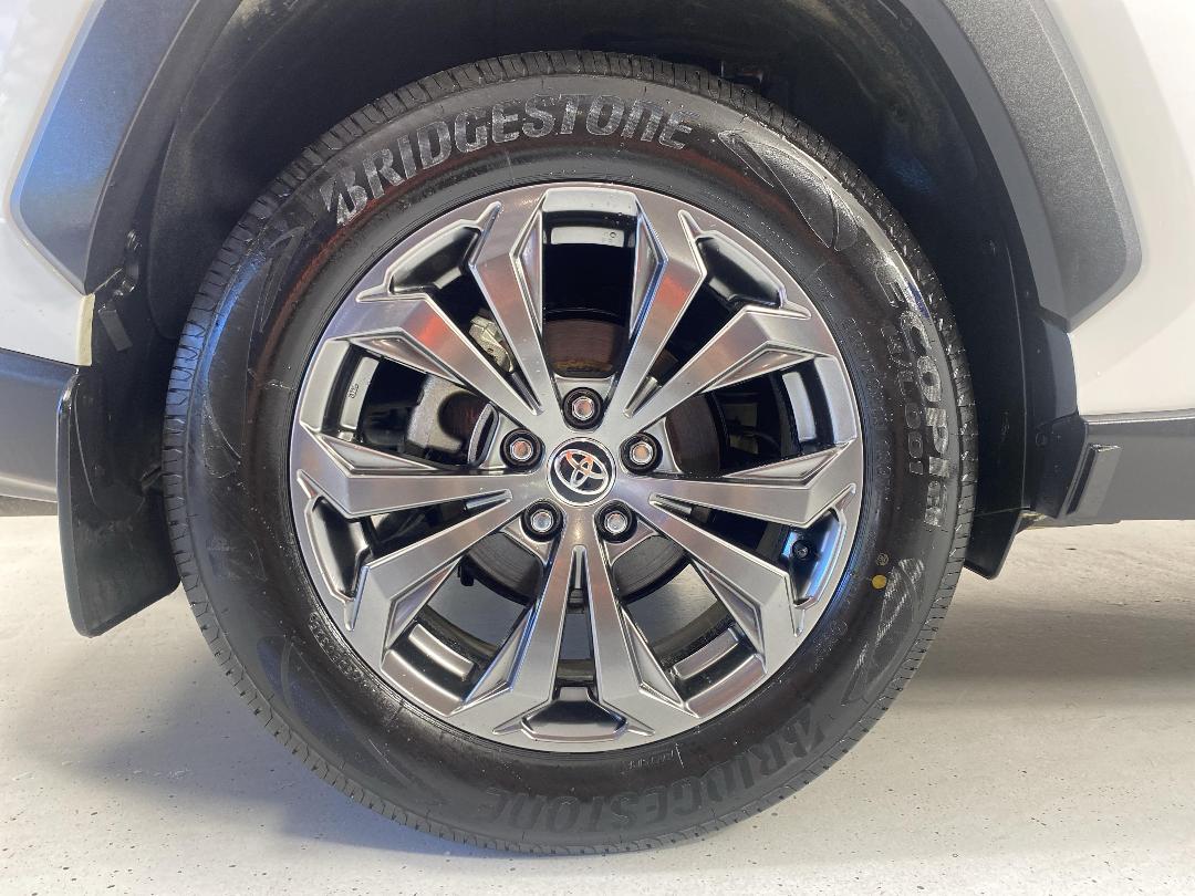 Photo '12' of Toyota Rav4