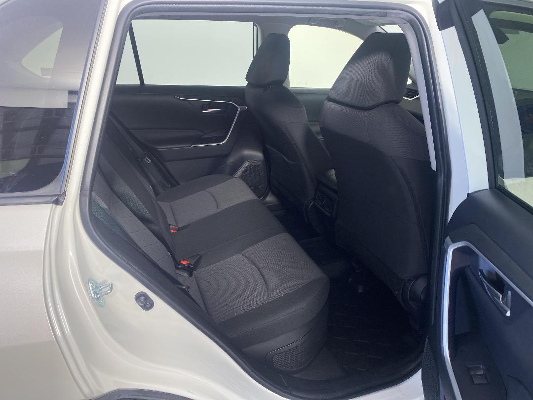 Photo '20' of Toyota Rav4