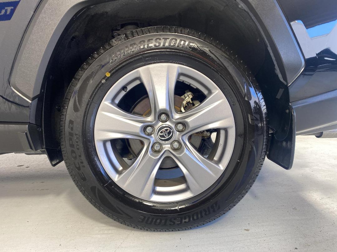 Photo '11' of Toyota Rav4