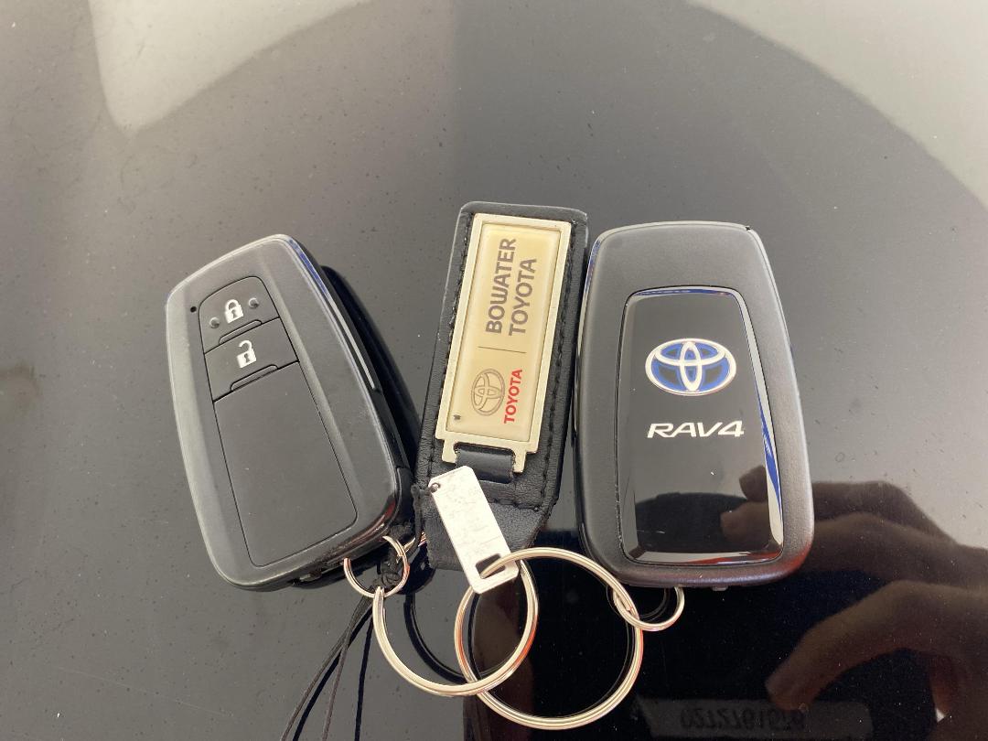 Photo '22' of Toyota Rav4