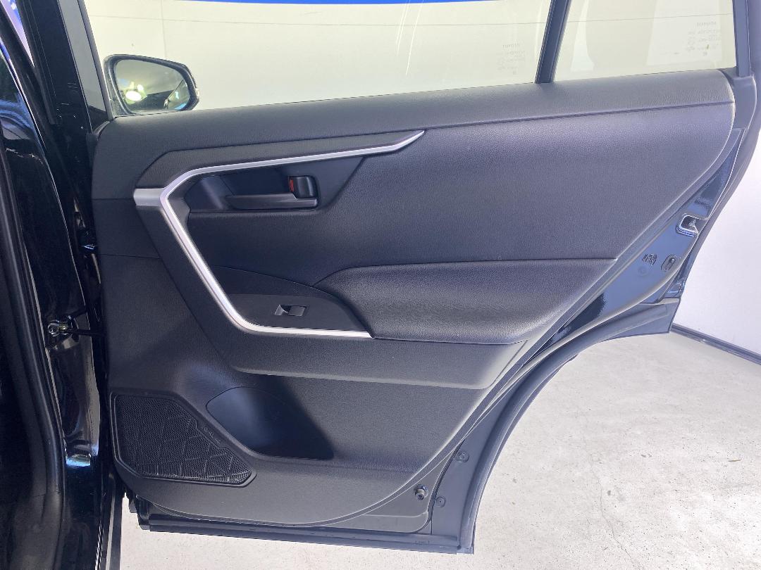 Photo '19' of Toyota Rav4