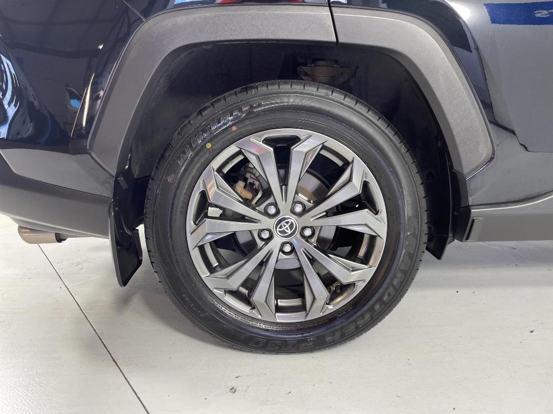 Photo '12' of Toyota Rav4