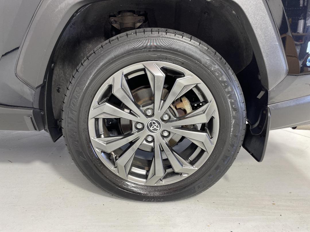 Photo '11' of Toyota Rav4