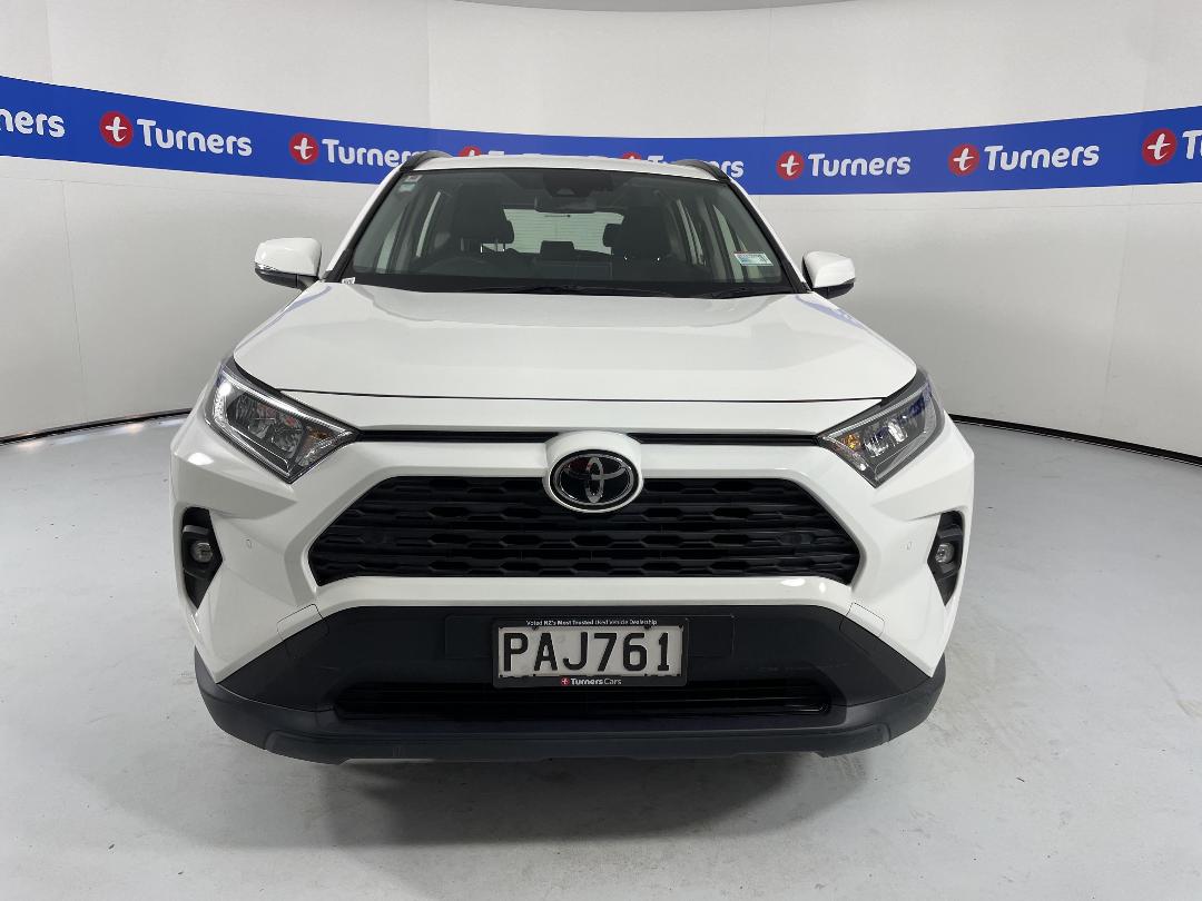 Photo '2' of Toyota Rav4