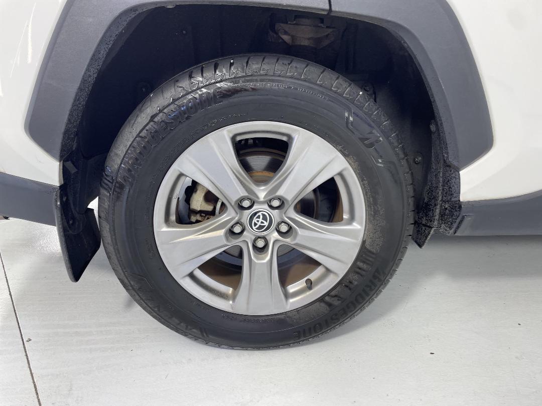 Photo '12' of Toyota Rav4