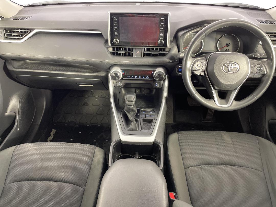 Photo '18' of Toyota Rav4
