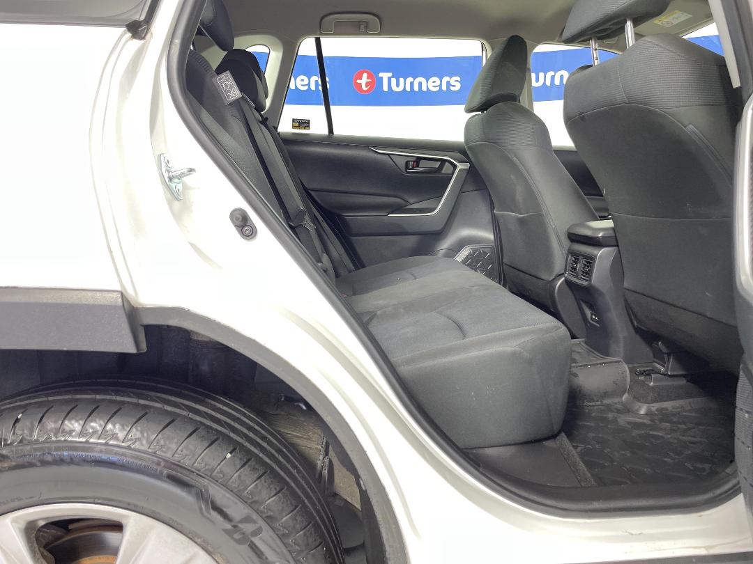 Photo '20' of Toyota Rav4