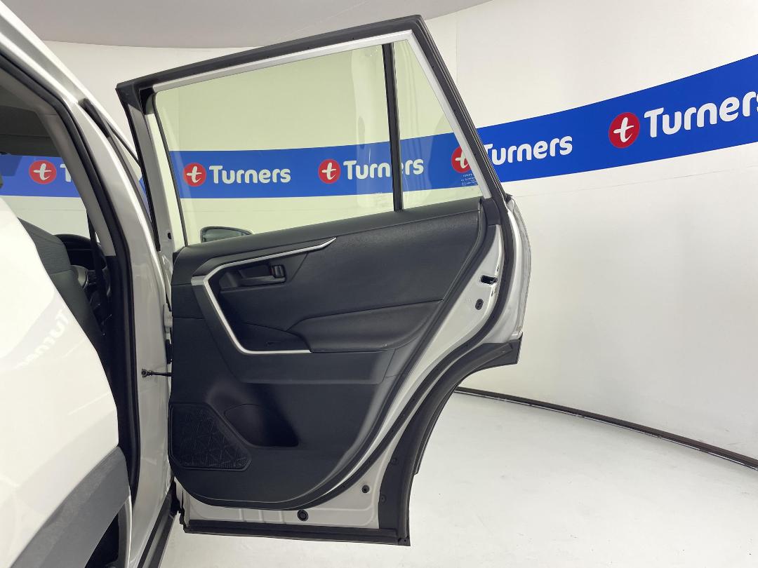 Photo '19' of Toyota Rav4