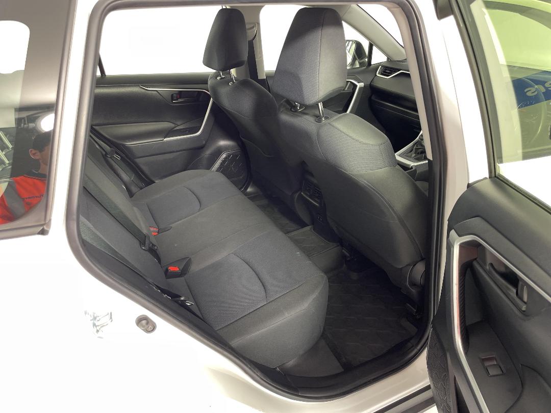 Photo '20' of Toyota Rav4