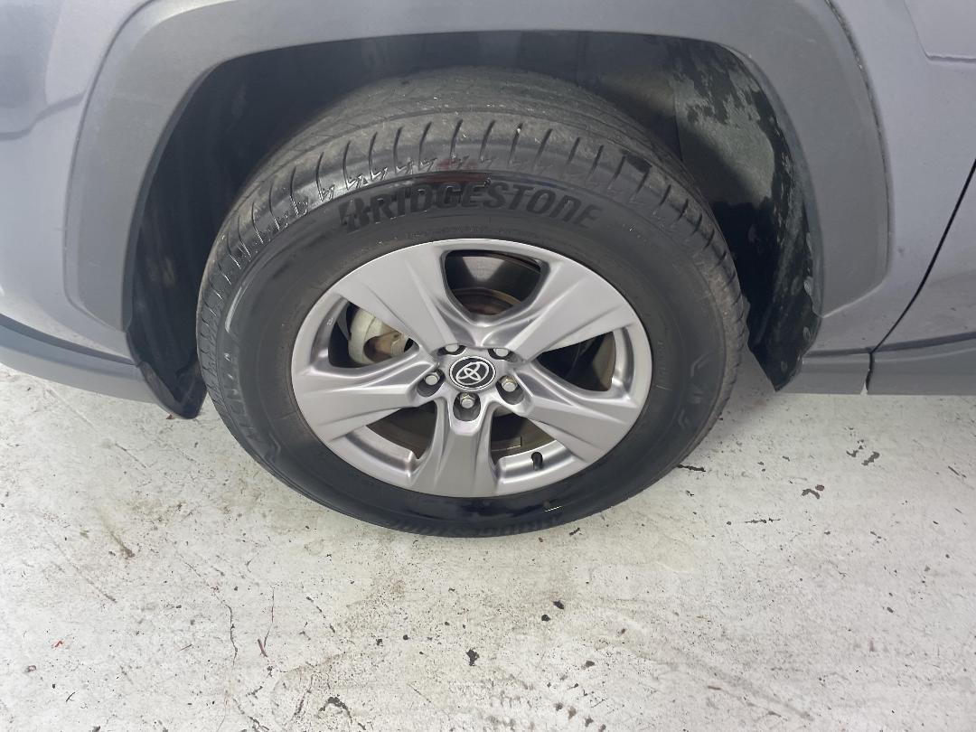 Photo '10' of Toyota Rav4